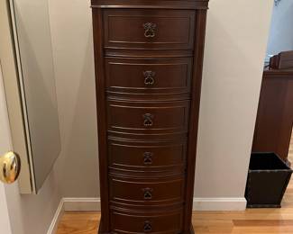 Bombay Chest of Drawers 