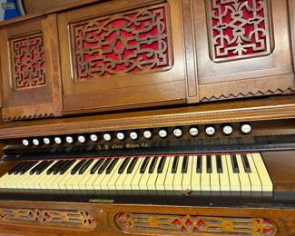 Peerless Pump Organ, Circa 1900 by A. B Chase Organ Co. Patented Pipe cone action, Oak hardwood case with quality craftsmanship, Sound is heard when pumping pedals, weight of organ is very reasonable makes it easy to move around. measures 52" W, 24"D, 52" h