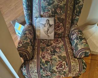 Nice floral design chair in a great shape Queen Anne style