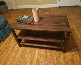 larger nice coffee table in great shape