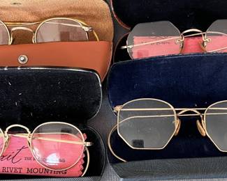 Vintage/Antique Specs in Original Case