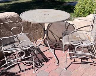 Vintage Wrought Iron 3-piece Patio Table w 2 Chairs
