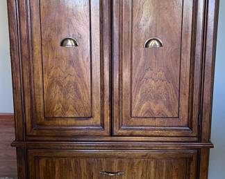 Armoire