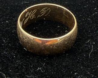 Lot #29 18K Gold Wedding Band Ring β Classic 18 Karat Yellow Gold Band, Engraved Interior, Estate Fine Jewelry Ring
