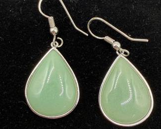 Lot #12 Vintage Green Jade Drop Earrings β Teardrop Cabochon Jade Dangle Earrings β Asian Inspired Estate Jewelry
