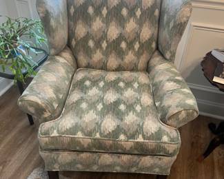 Queen Anne comfort chair