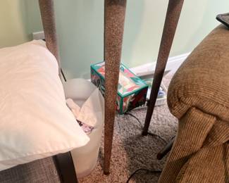 Tall table, plant stsnd