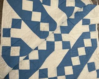 ANTIQUE QUILTS