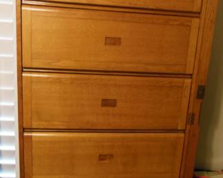 amazing 5 drawer cabinet, opens like a barrister, and can lock