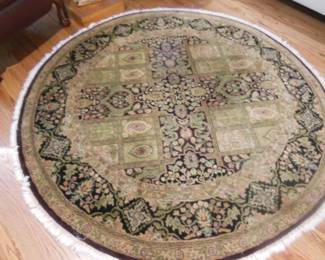 round area rug