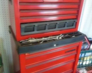 tool cabinet