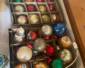 Several boxes of vintage ornaments
