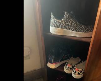 Lots of Nike shoes. Size 10