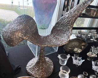 ANOTHER AMAZING METAL SCULPTURE! (WHAT IS IT?)