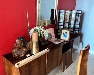 MCM WALNUT CREDENZA (NEEDS HINGE FIXED)