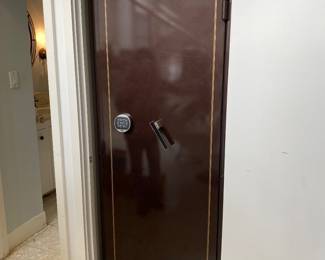 AWESOME BROWNING PROSTEEL SAFE!