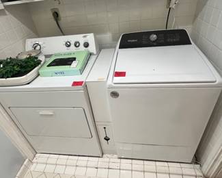 GREAT WHIRLPOOL WASER / DRYER SET