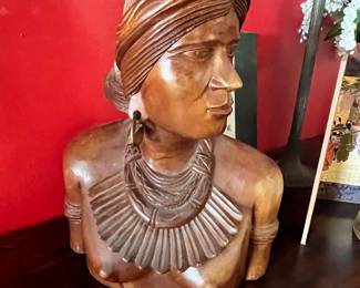 CARVED WOODEN BUST OF INDONESIAN(?) WOMAN