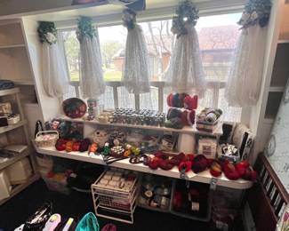 LOADS OF SEWING & KNITTING SUPPLIES