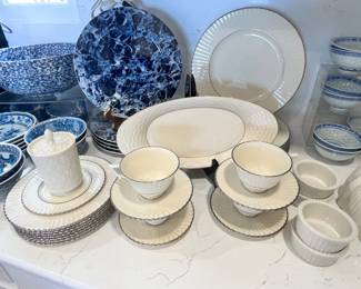 LENOX CHINA SET