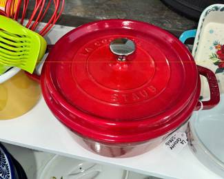 "LA COCOTTE - STAUB" CAST IRON DUTCH OVEN