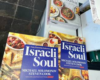 LARGE VARIETY OF COOKBOOKS