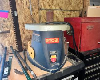 RYOBI SPINDLE SANDER