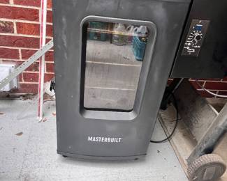 MASTERBUILT SMOKER