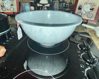 LARGE EXCELLENT "TEXAS WARE" BOWL