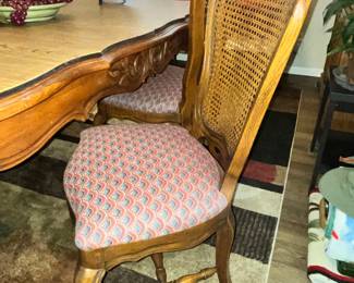 GORGEOUS OAK COUNTRY FRENCH TABLE & CHAIRS