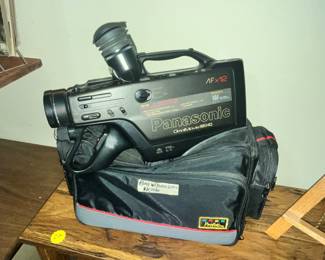 NICE VINTAGE PANASONIC VHS HQ "OMNI MOVIE" w/ CASE