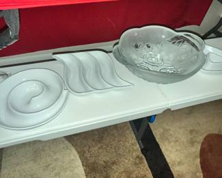 WAVY & SWIRL SERVING PIECES