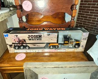 1/32 JOHN WAYNE KENWORTH IN BOX