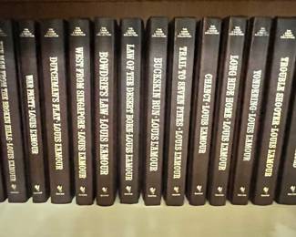 APPROX. 113 LOUIS L'AMOUR NOVELS!