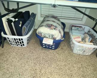 FULL QUILTED SPREAD, SKIRT & SHAMS