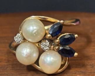 10K Saphhire And Pearl Ring