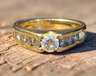 14K And Diamond Wedding Band