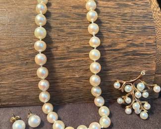 Pearl Necklace Tree of Life Brooch And Earrings