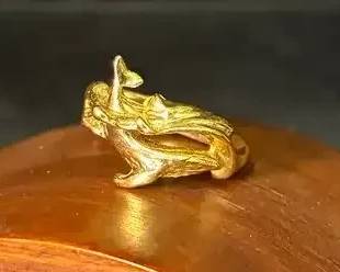 14k Whale Ring