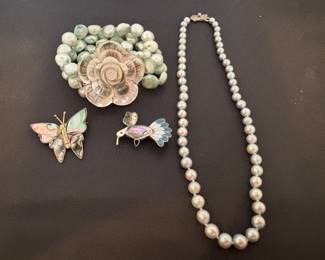 Pagoda Pearl Necklace Mother Of Pearl And Pearl Bracelet  Brooches