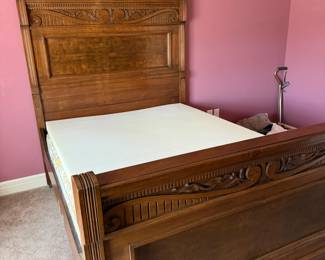 Walnut 3pc Bedroom Set