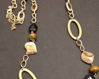 Gold Tone Mixed Bead and Link Necklace