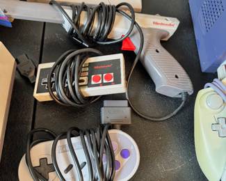 Nintendo NES Accessories 
