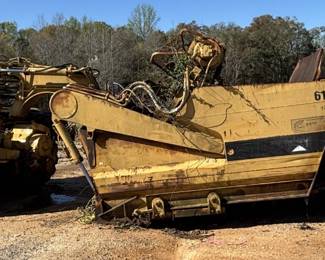 Caterpillar 613C Scraper
