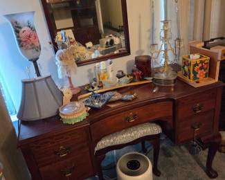 Antique vanity 