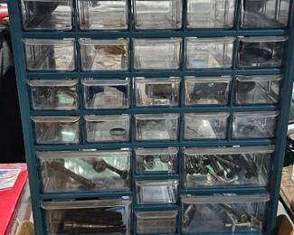 HARDWARE ORGANIZER