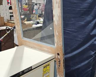DOOR