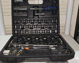 SOCKET SET