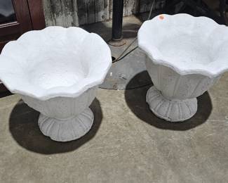 CONCRETE PLANTERS