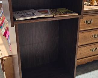 LECTURN / CHILDS BOOKS
